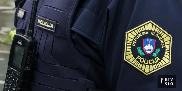 Policija v Medvodah prijela 19-letnika zaradi požiga ukradenega vozila