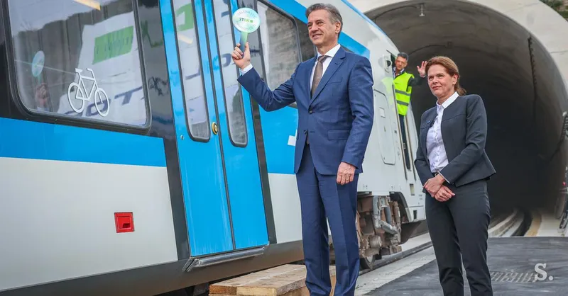 2TDK preverja 714.224 evrov stroškov Golobove in Bratuškine vožnje