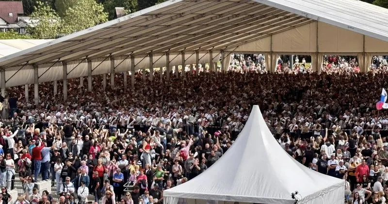 Velenje: 4066 harmonikarjev postavilo slovenski in evropski rekord