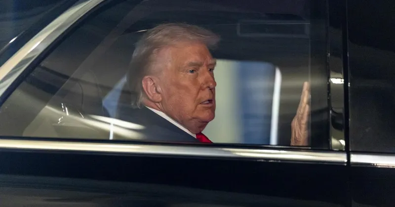 Donald Trump potrdil ameriško-izraelske vojaške napade na Iran