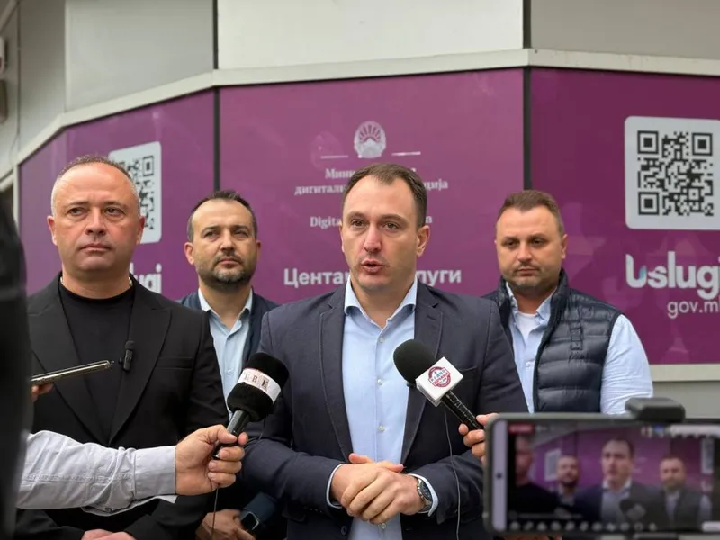 Министерот Андоновски и градоначалникот Грозданов отворија Центар за услуги во Кочани