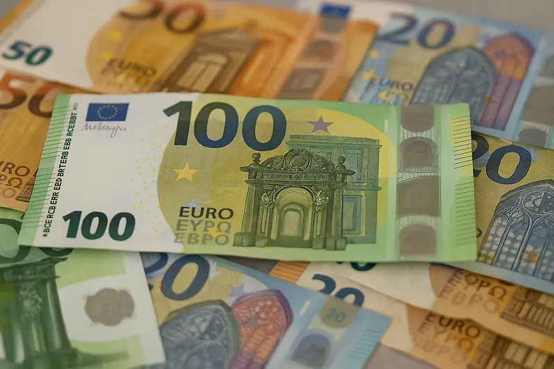 ОЈО Штип отвори истрага против доцентка на УГД за примање поткуп од 300 евра