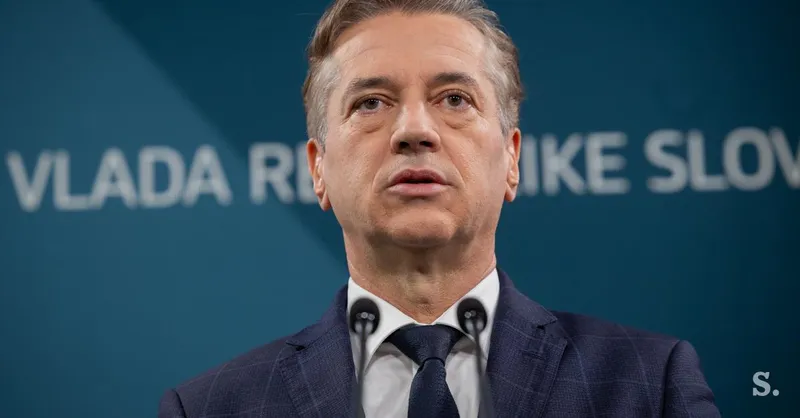 Odvetnik premierja Goloba zahteva izločitev predsednika KPK Roberta Šumija