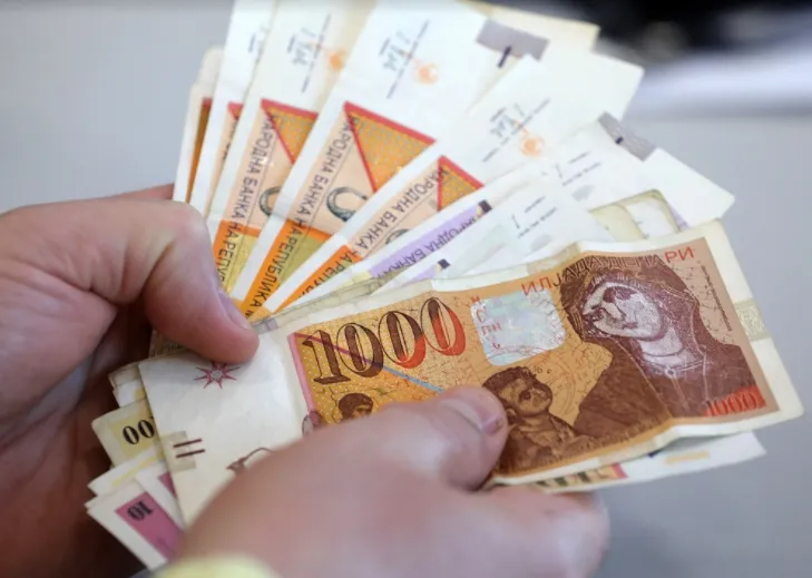 МВР истражува серија кражби на сефови од финансиски друштва во Скопје