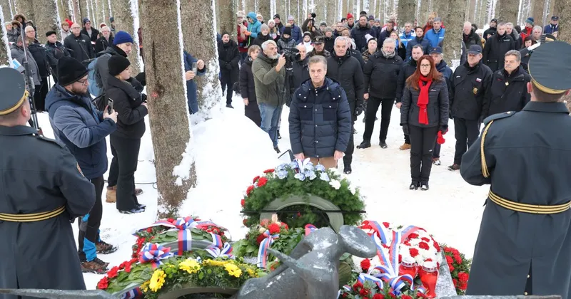 Premier Robert Golob na Osankarici ob 83. obletnici padca Pohorskega bataljona