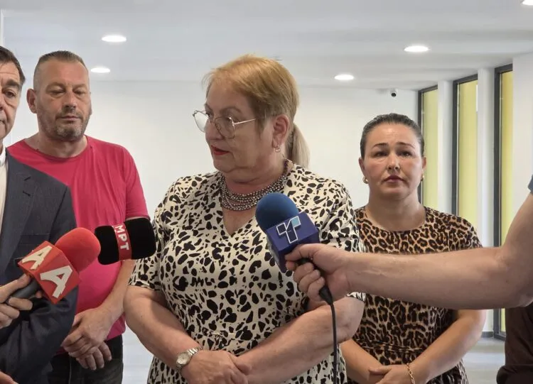 Министерката Јаневска најави парични казни за родители на деца насилници