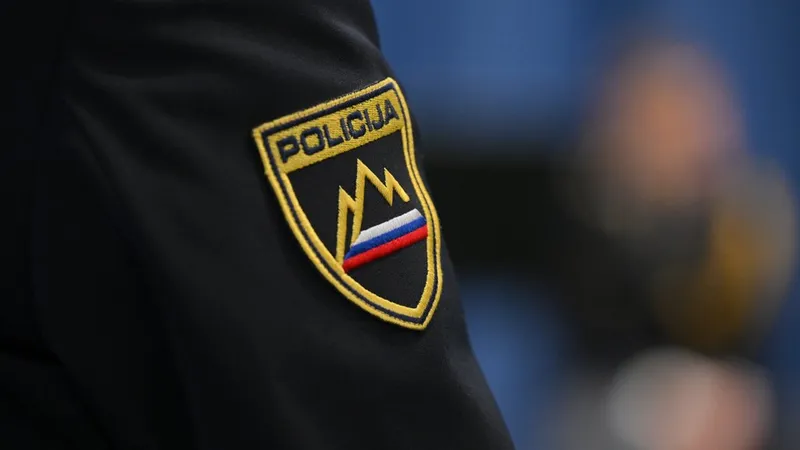 V delovni nesreči v Velenju poškodovanih pet delavcev zaradi zrušitve odra