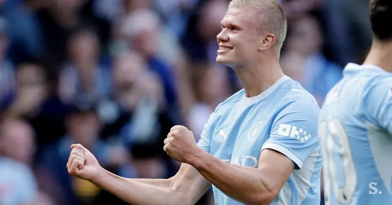 Erling Haaland prejel nagrado Norveškega združenja knjižnic za donacijo knjige