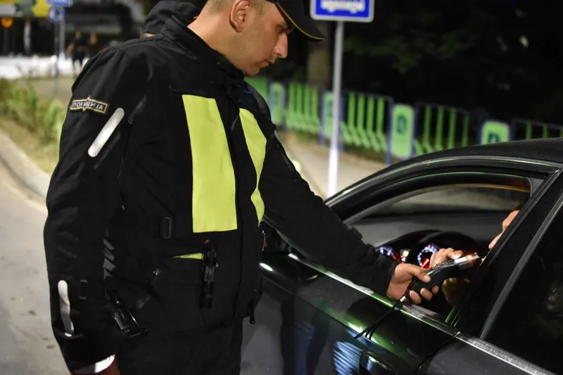 МВР приведе 16 возачи за безобѕирно управување, десетмина пијани