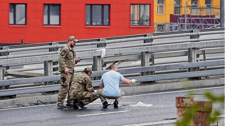 Руски ракетен и дронски напад врз Киев усмрти најмалку 12 лица