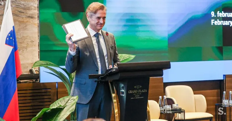 Slovenija z zagonom tovarne SLAIF krepi prenos znanja UI v gospodarstvo