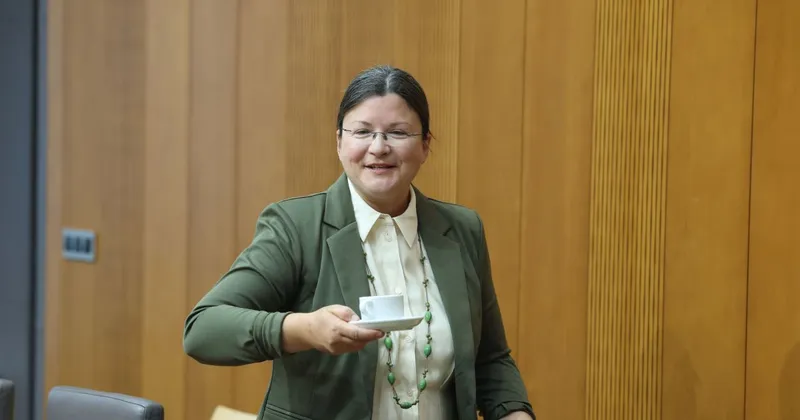 Katja Kokot ovadila Filipa Dobranića zaradi pozivov k pritisku na poslance