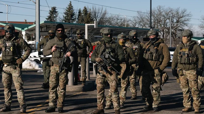 Tom Homan napovedal umik 700 zveznih agentov iz Minnesote po protestih