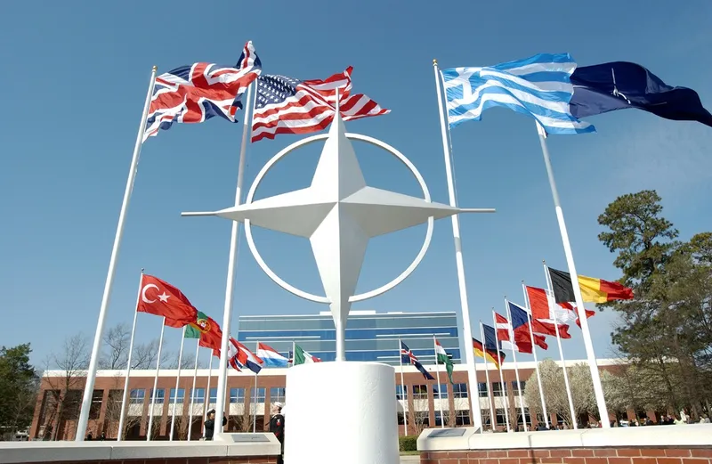 Клеманс Гет поднесе прв парламентарен предлог за излегување на Франција од НАТО