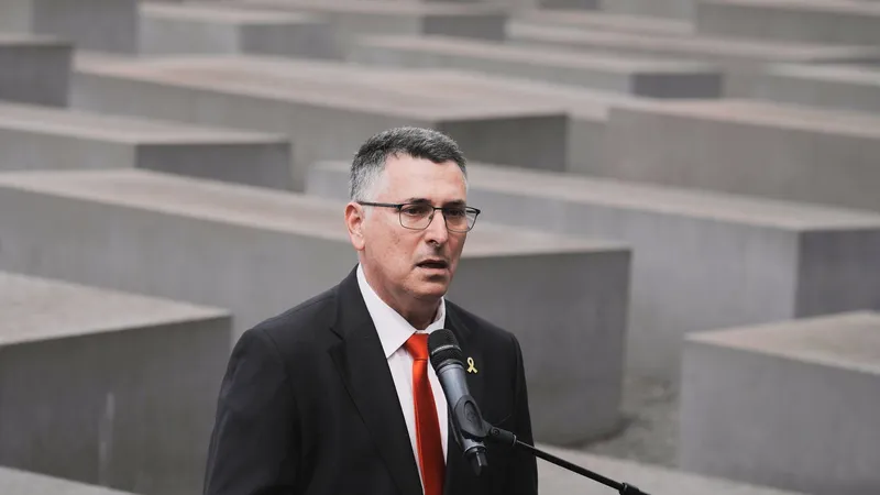 Kajzer potrdil obisk izraelskega ministra Sara v Sloveniji