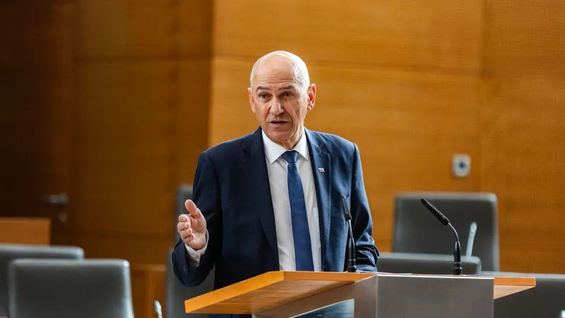 Vlada Janeza Janše opoziciji ponudila sporazum o partnerstvu za razvoj