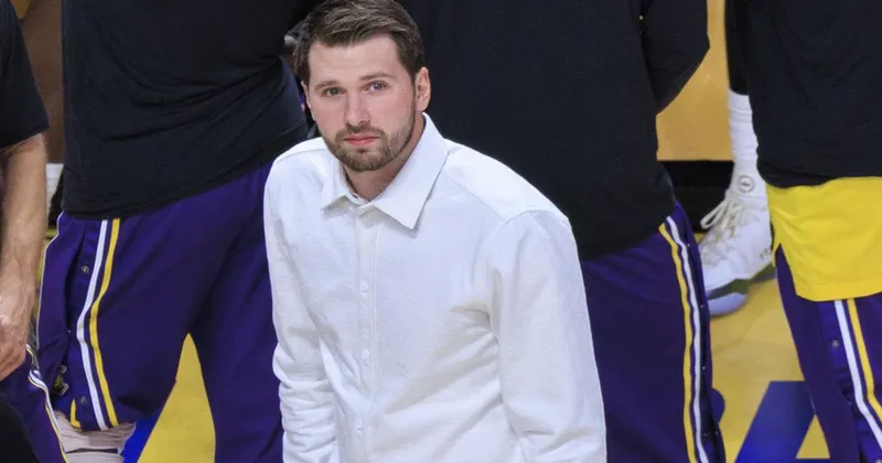 Luka Dončić zaradi poškodbe izpušča prvi krog končnice lige NBA