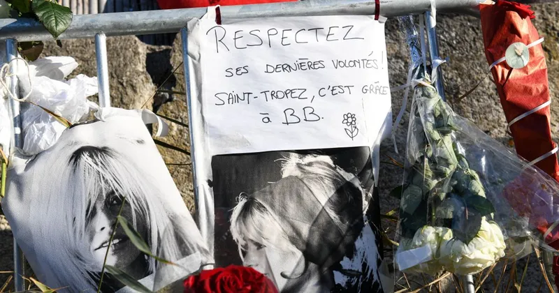 V Saint-Tropezu so se s skromnim pogrebom poslovili od Brigitte Bardot