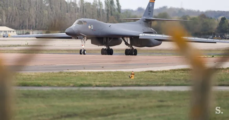 ZDA umaknile bombnike B-1 iz baze Fairford po varnostnem incidentu