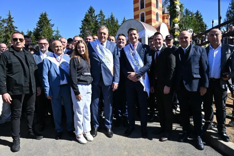 Predsednik DZ Zoran Stevanović na zasebnem obisku v BiH skupaj z Miloradom Dodikom