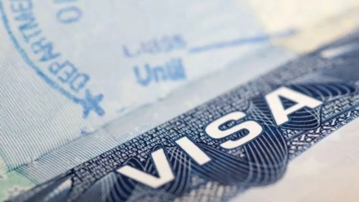 Администрацијата на Трамп планира укинување на 200.000 туристички и деловни визи