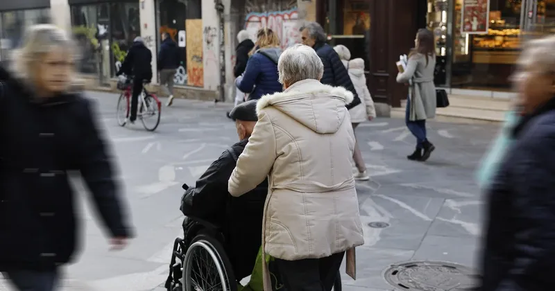 Delavska svetovalnica zahteva ponovno odmero nadomestil za 18.750 invalidov