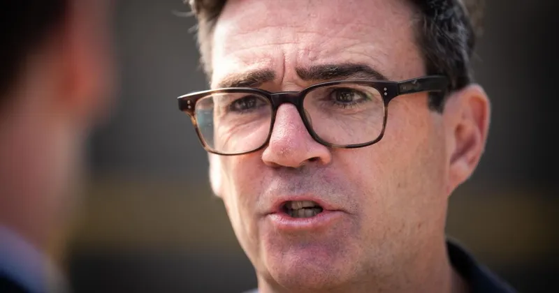 Andy Burnham razkril stik z lažno Susie Wiles