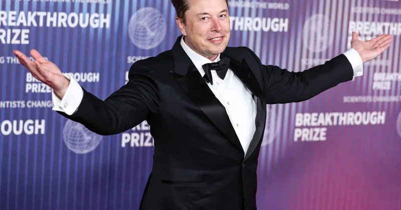 Elon Musk s prelomnim IPO-jem podjetja SpaceX postal prvi bilijonar na svetu