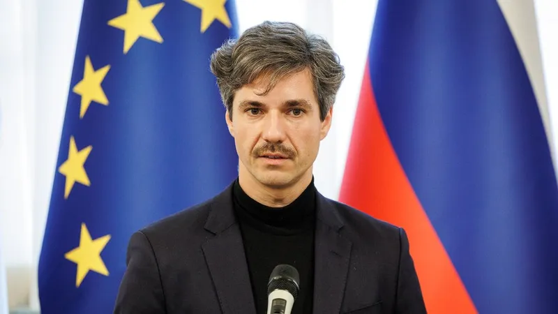 Levica zahteva posvetovalni referendum o interventnem zakonu
