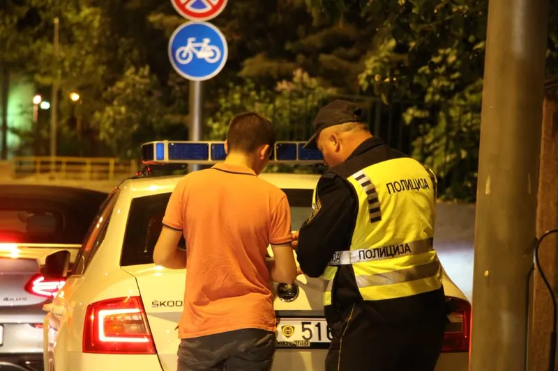 Полицијата го приведе М.Ш. за возење спротивно на автопатот Скопје-Велес