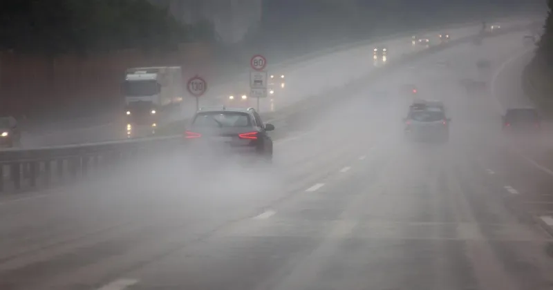 24-letni Slovenec z lamborghinijem trčil v ograjo na hrvaški A1