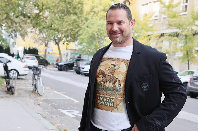 Rok Snežič kazensko ovadil Miho Kordiša zaradi groženj na Facebooku