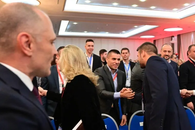 Манасиевски: Николовски не дојде на суд за тужбата за клевета