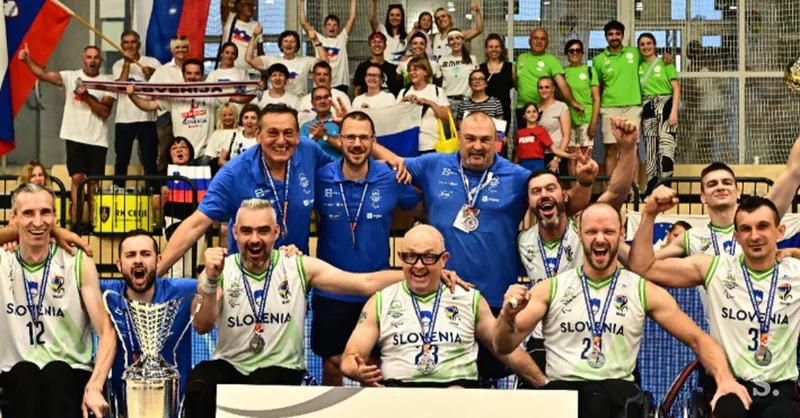 Slovenija osvojila srebro in se uvrstila v elitno A divizijo košarke na vozičkih
