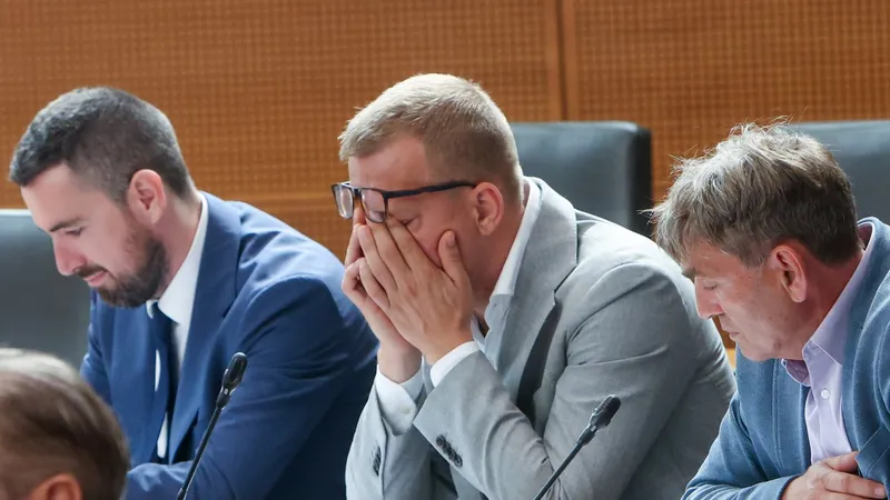 KPK uvedla preiskavo zoper poslanca Borisa Mijiča zaradi neresnične izobrazbe