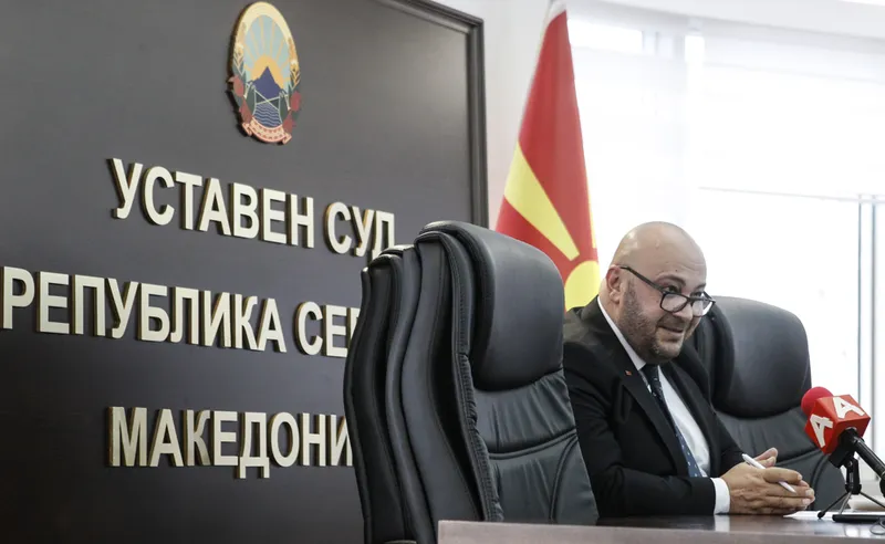 Уставниот суд поведе постапка за парична помош за деца родени во странство
