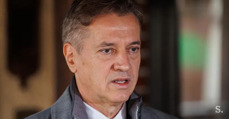 Robert Golob čestital Petru Magyarju za zmago na madžarskih volitvah
