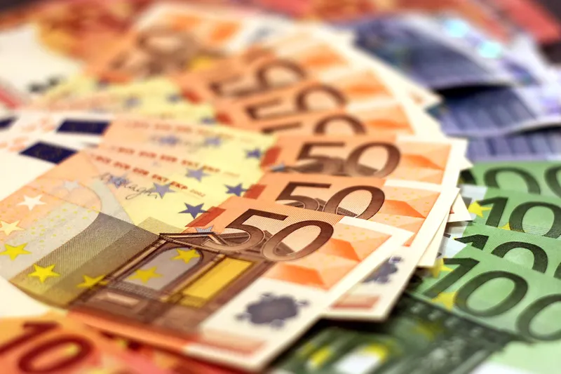 Vlada potrdila rebalans Eko sklada, 30 milijonov več za kredite
