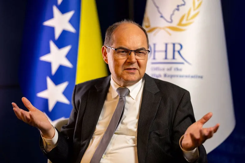 Christian Schmidt odstopa s položaja visokega predstavnika v BiH