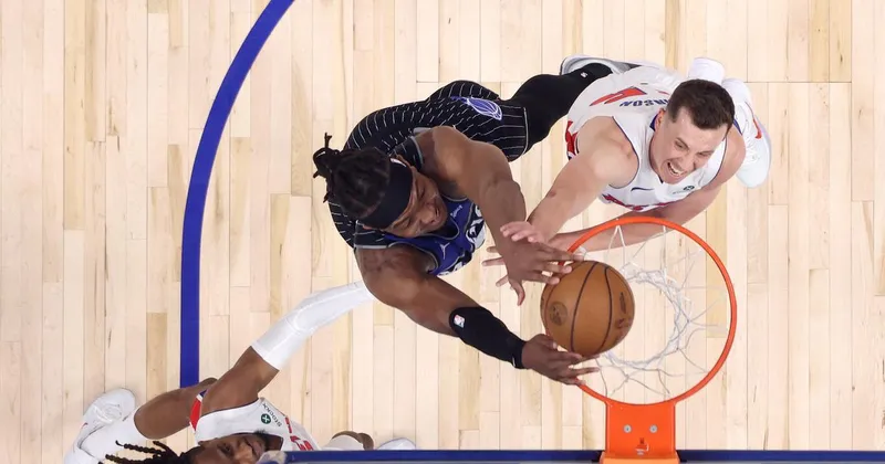 Orlando Magic s presenetljivo zmago nad Detroit Pistons odprl končnico NBA